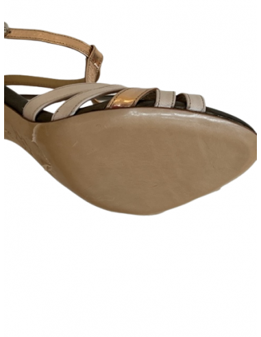 Dance shoes in rosegold leather with 10cm heel for salsa, ballroom or dance party.