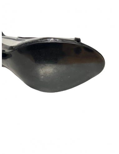 Black patent dance shoes with transparent trim on the side for kizomba, tango, evening events