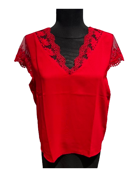 Cute dance top in red with lace sleeves for a salsa, bachata or ballroom dance party