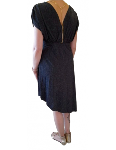 Bellissimo abito da ballo scintillante, perfetto per la danza standard o il tango. Con il suo design elegante, ogni ballerina un