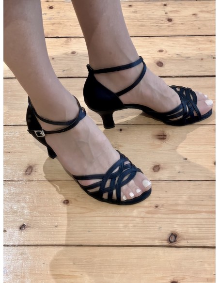 Black satin dance shoes Sydney 2615 - Veryfine Dance Shop Zurich
