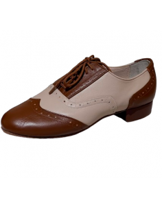 Chaussures en cuir caramel et beige sont pour le tango ou le swing 2