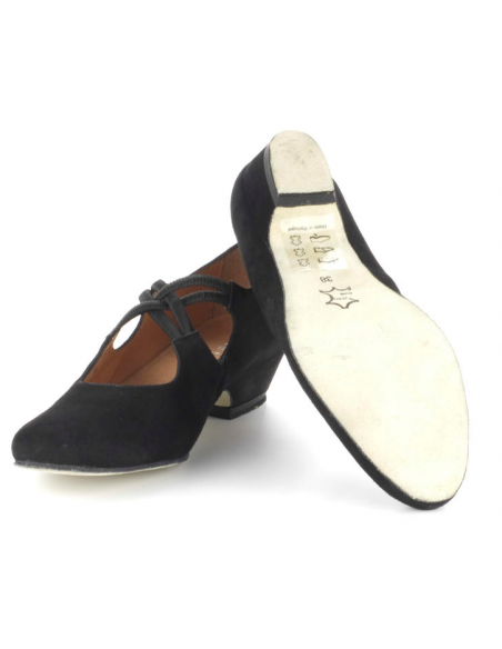 TopTanz Menuett – flat leather dance shoes in Zurich